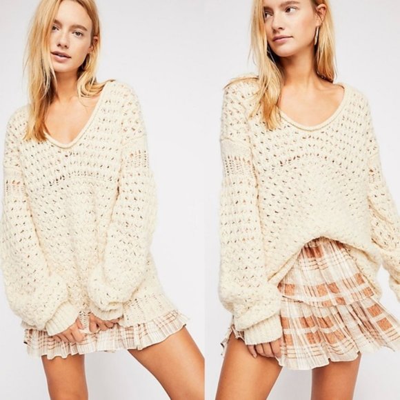 Free People Crashing Waves Oversized Pullover. - Picture 4 of 5